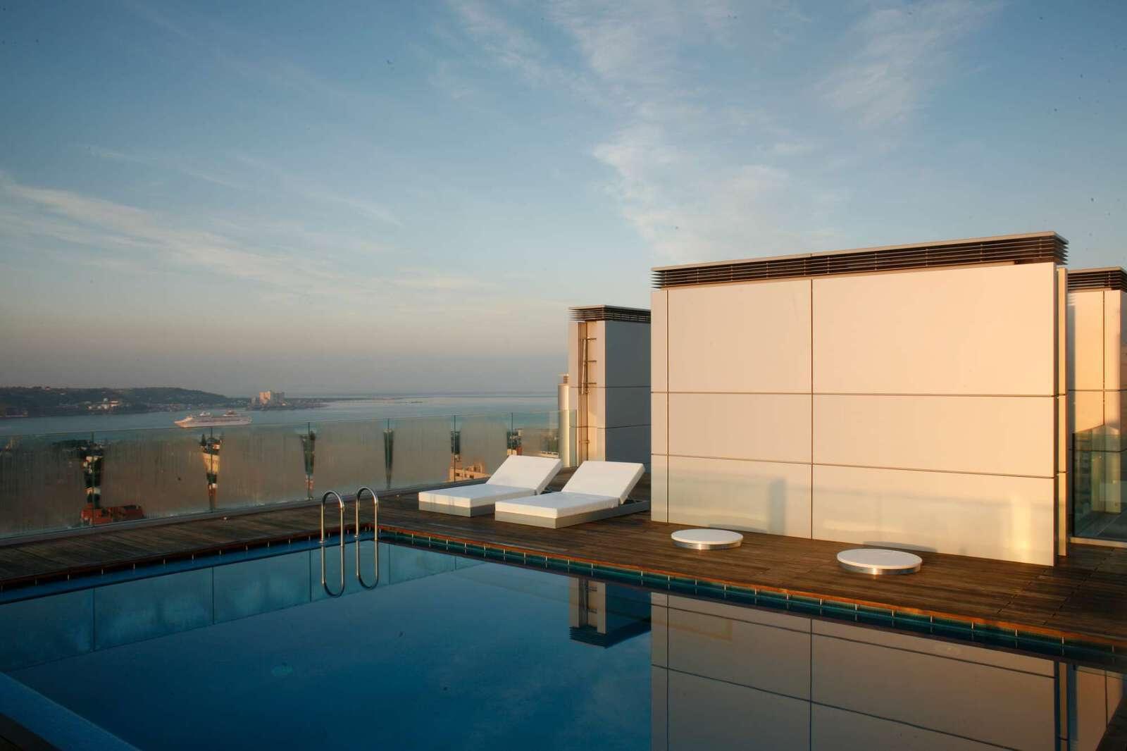 4 bedroom Apartment in Restelo, Lisboa