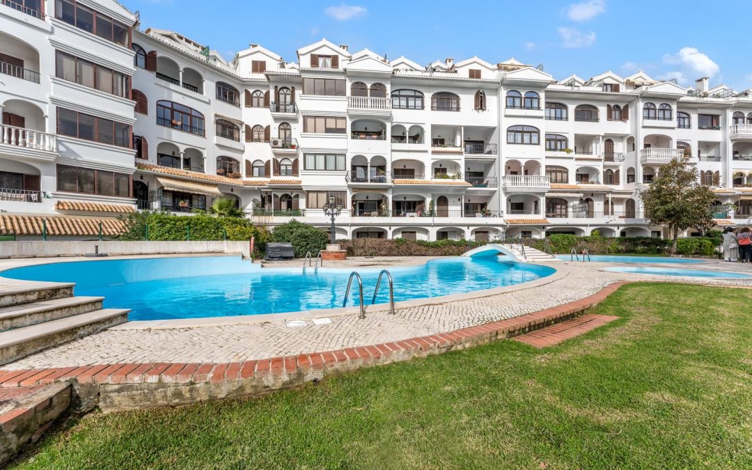4 bedroom Apartment in Junqueiro Carcavelos, Cascais