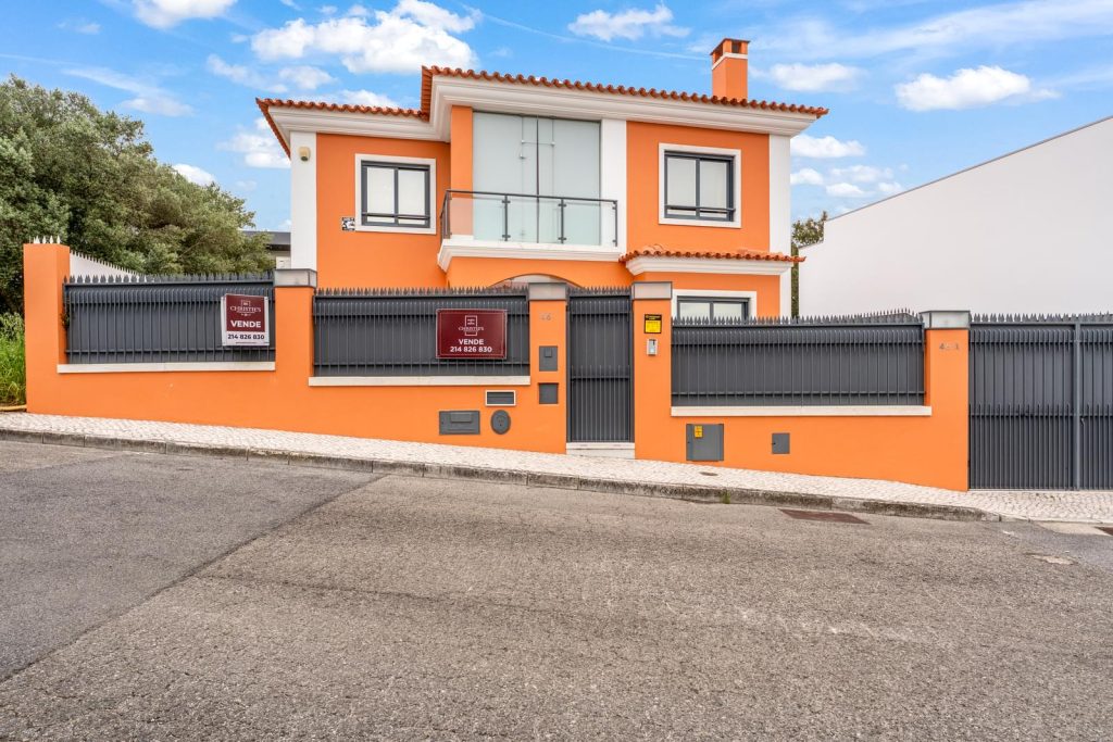 3 bedroom House in Alcoitão, Cascais